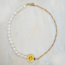Load image into Gallery viewer, SMILEY FIGARO CHOKER
