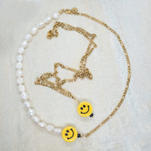Load image into Gallery viewer, SMILEY FIGARO CHOKER
