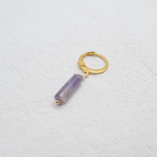 Lade das Bild in den Galerie-Viewer, SOFTY PURPLE AMETHYST HOOP
