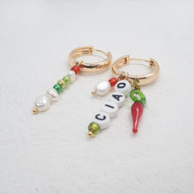 Lade das Bild in den Galerie-Viewer, TOO HOT TO HANDLE MISMATCHED EARRINGS
