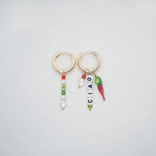 Lade das Bild in den Galerie-Viewer, TOO HOT TO HANDLE MISMATCHED EARRINGS
